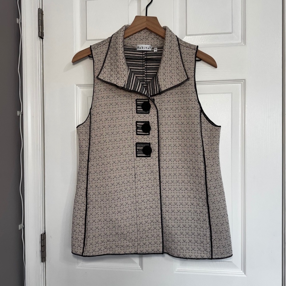 Habitat Vest Quilted Buttons Artsy Funky Boho Lagenlook Womens‎ Small Black Gray